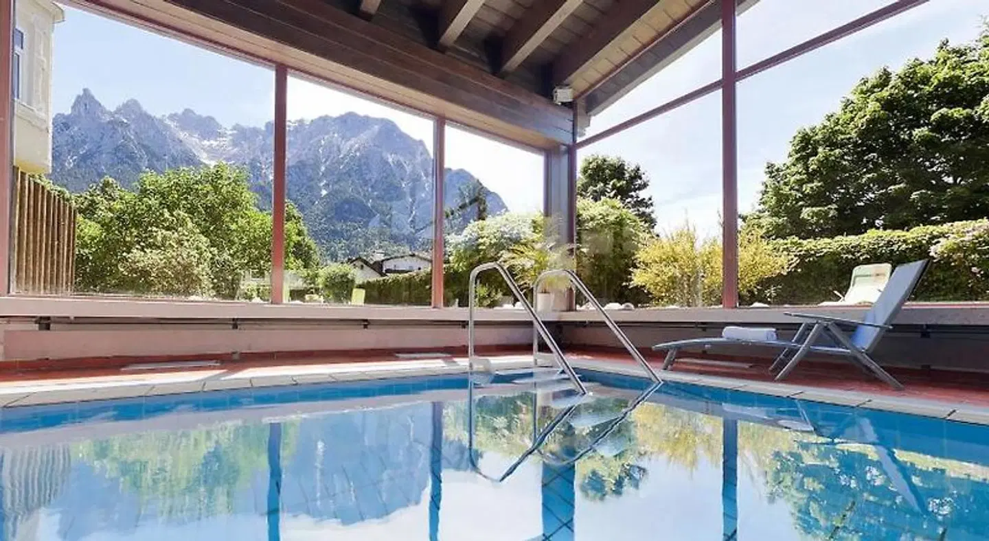 Post-Hotel Hallenbad