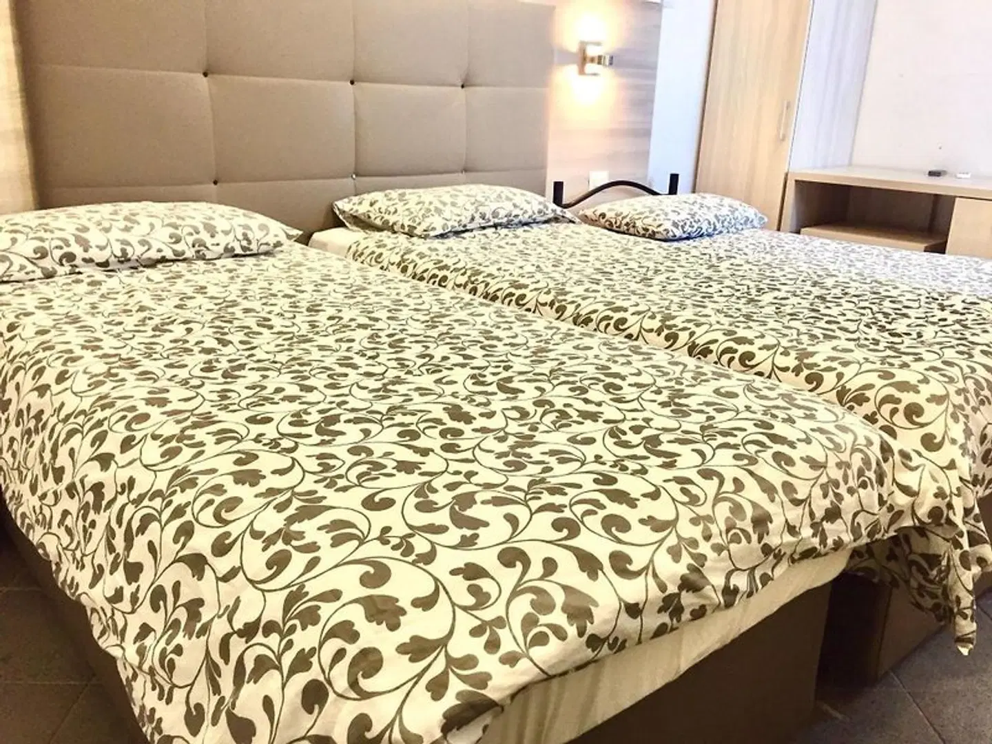 Academy Hotel ROOM_EXAMPLE