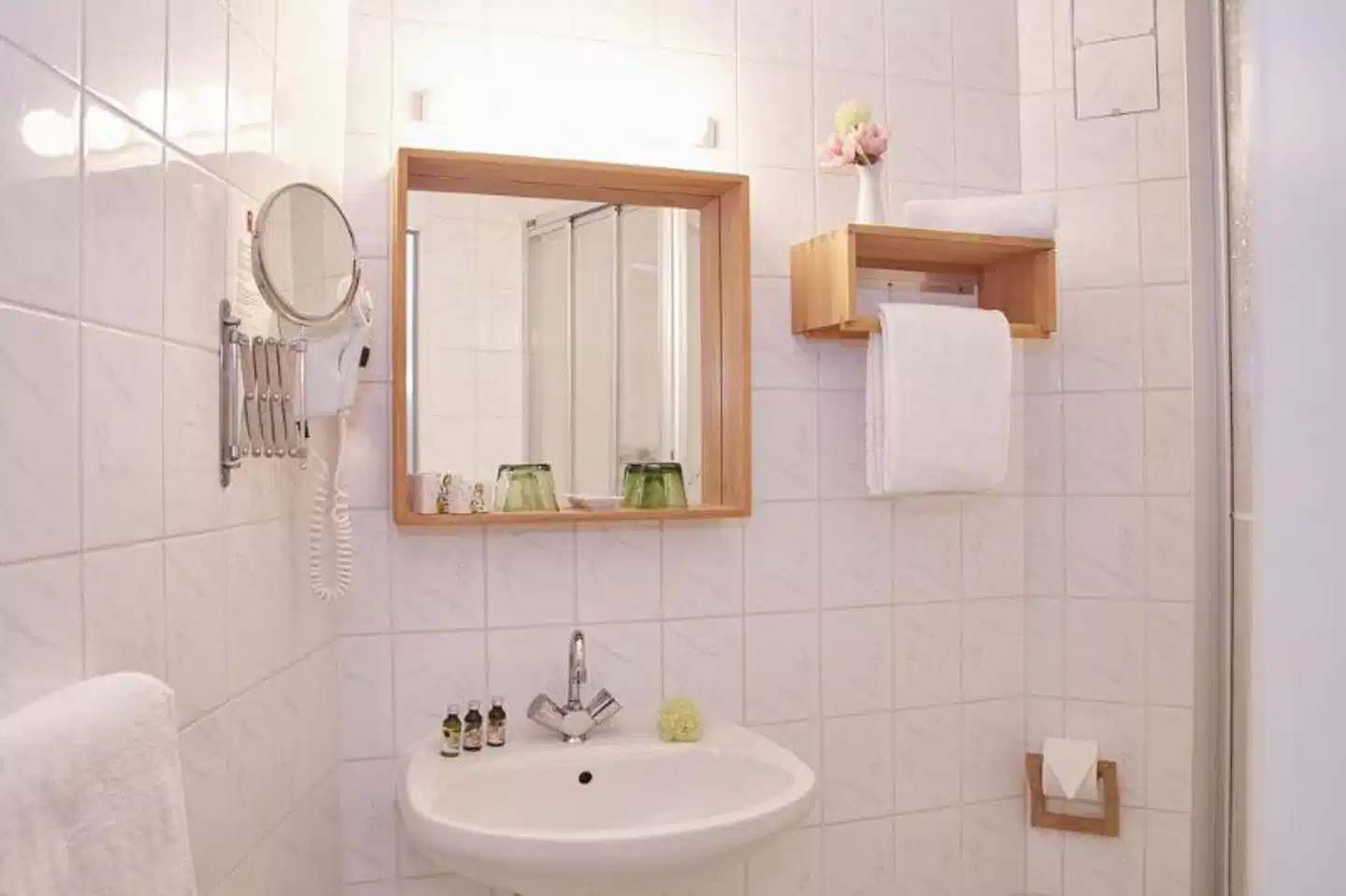 Classic Hotel Harmonie Badezimmer