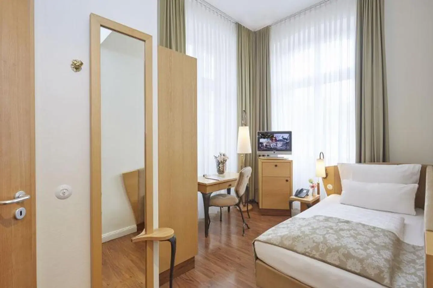 Classic Hotel Harmonie ROOM_EXAMPLE