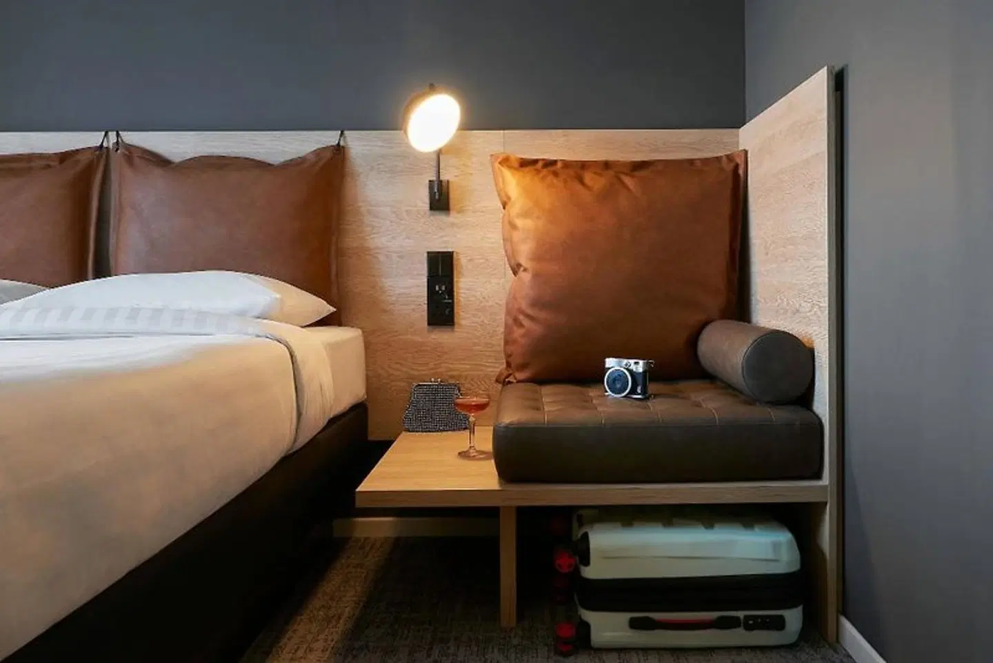 Moxy Sophia Antipolis ROOM_EXAMPLE
