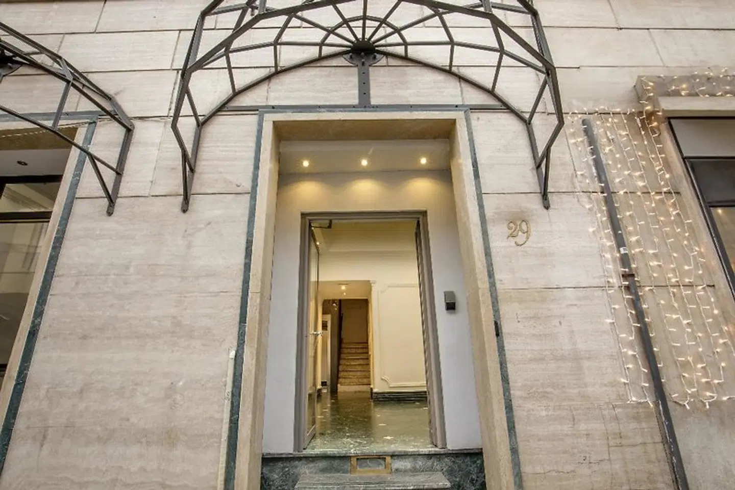 Royal Court LOUNGE_LOBBY