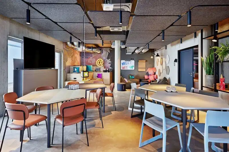 Moxy Karlsruhe – Hotelfoto
