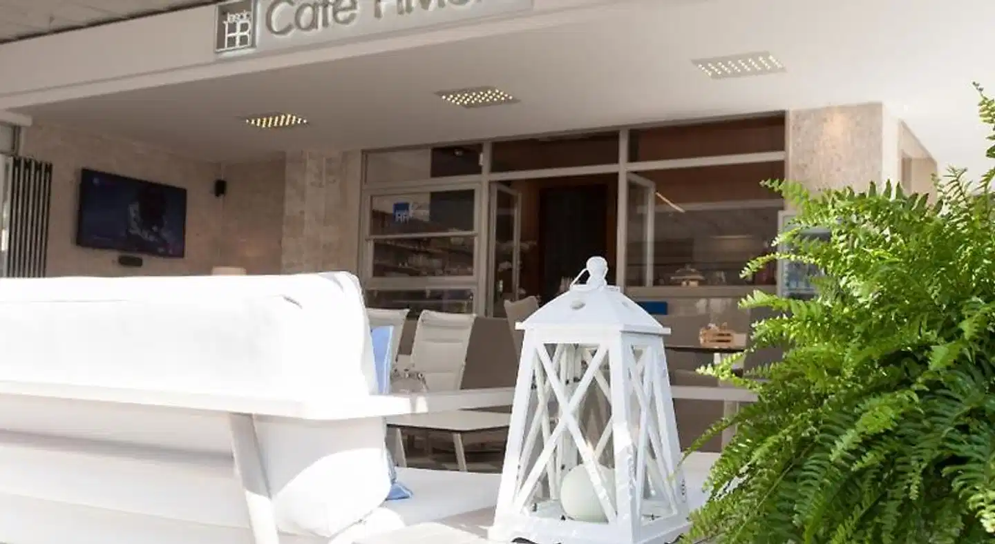 Riviera Restaurant