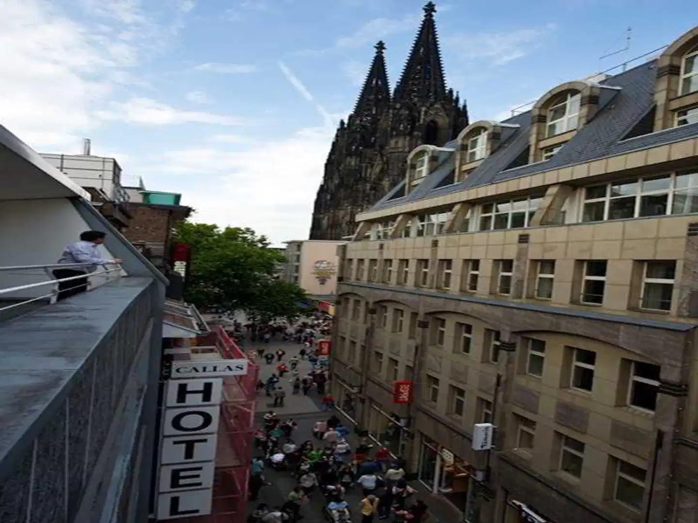 Callas am Dom Aussenansicht