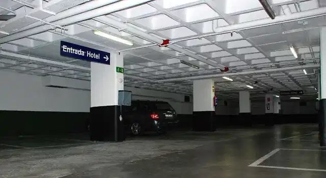 Silken Indautxu Aussenansicht