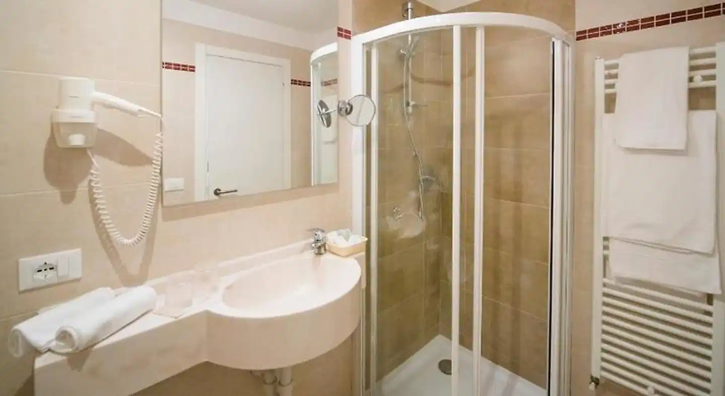 Eden Garda Badezimmer