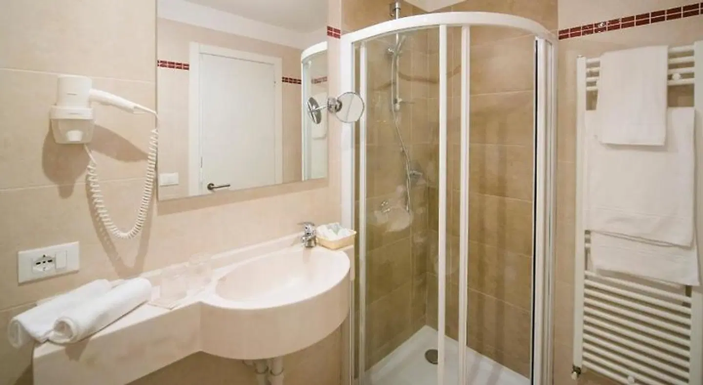 Eden Garda Badezimmer