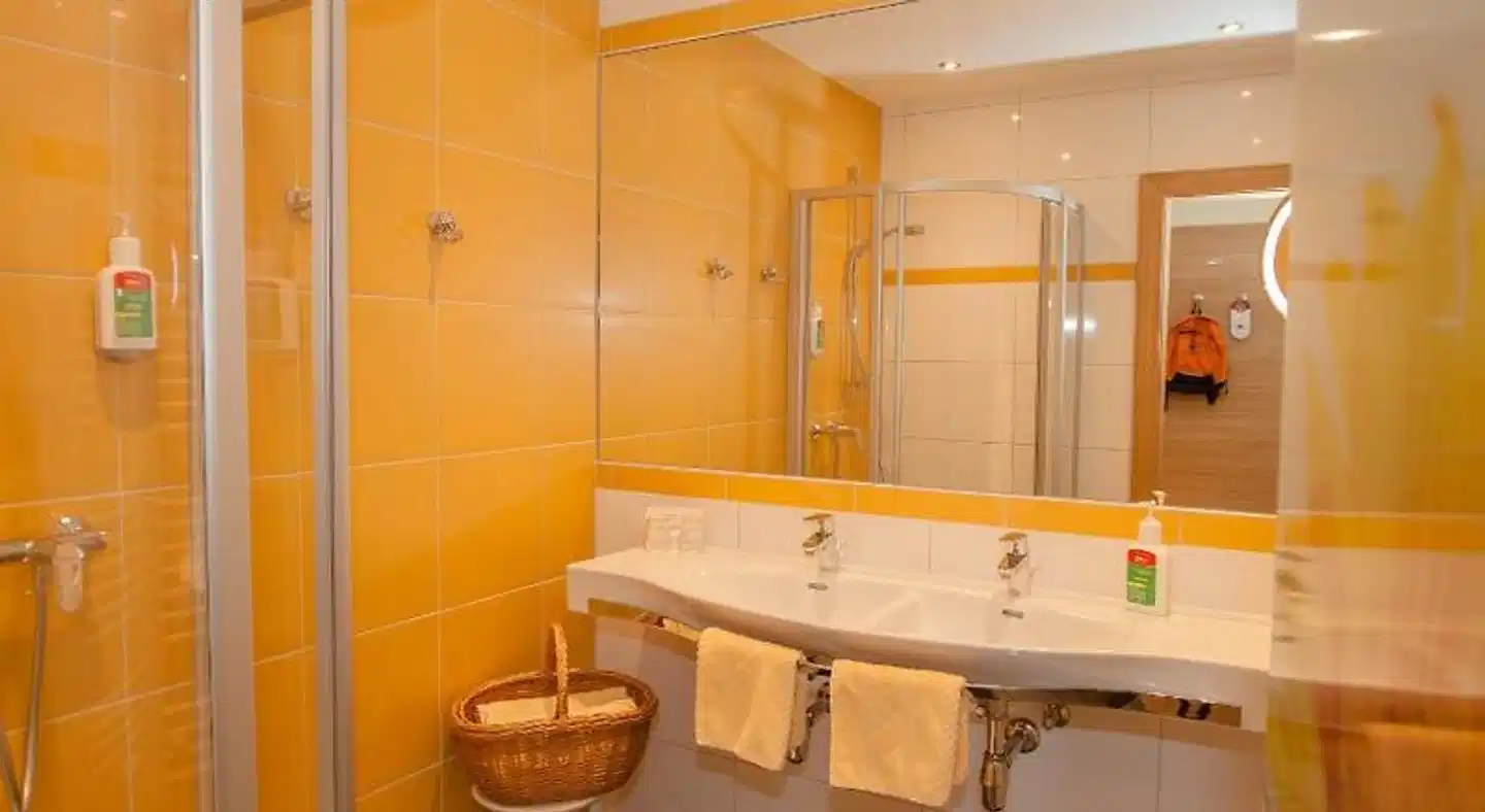 Hotel Prägant Badezimmer