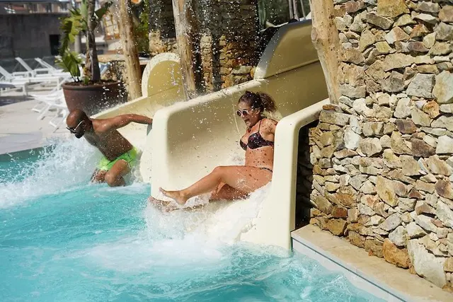 Alba Seleqtta OUTDOOR_POOL