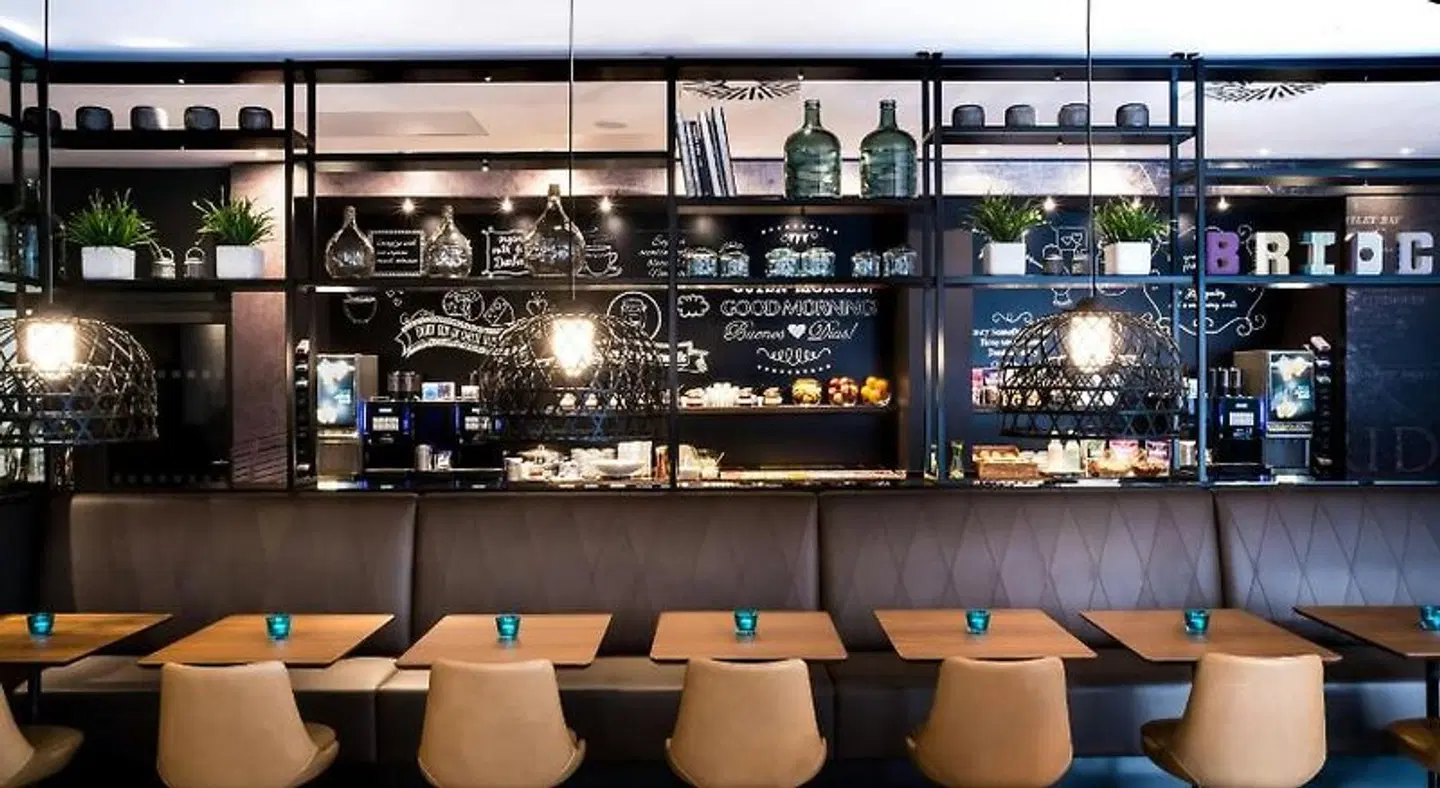 Motel One Bar