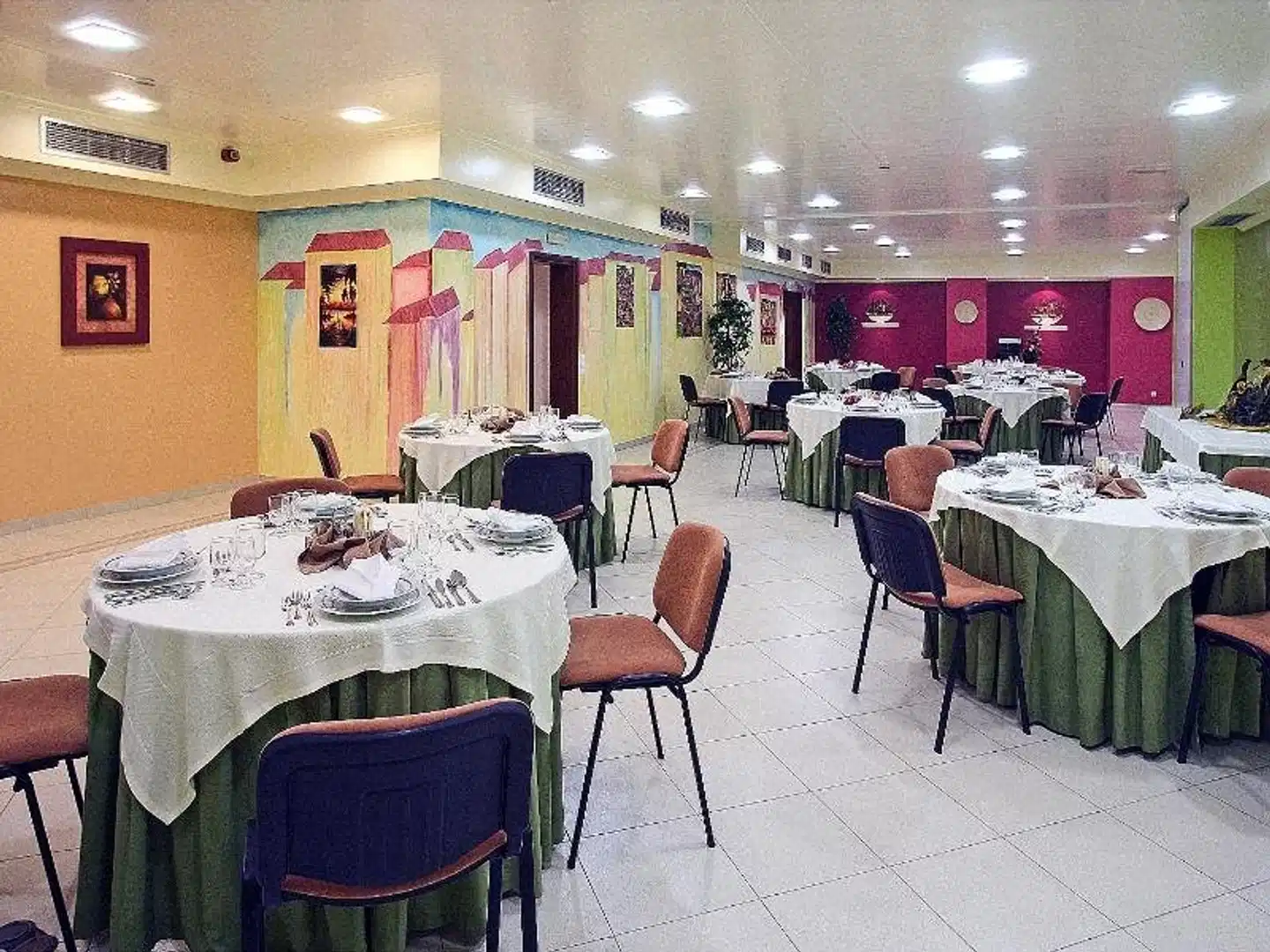 Cristal Caldas Restaurant