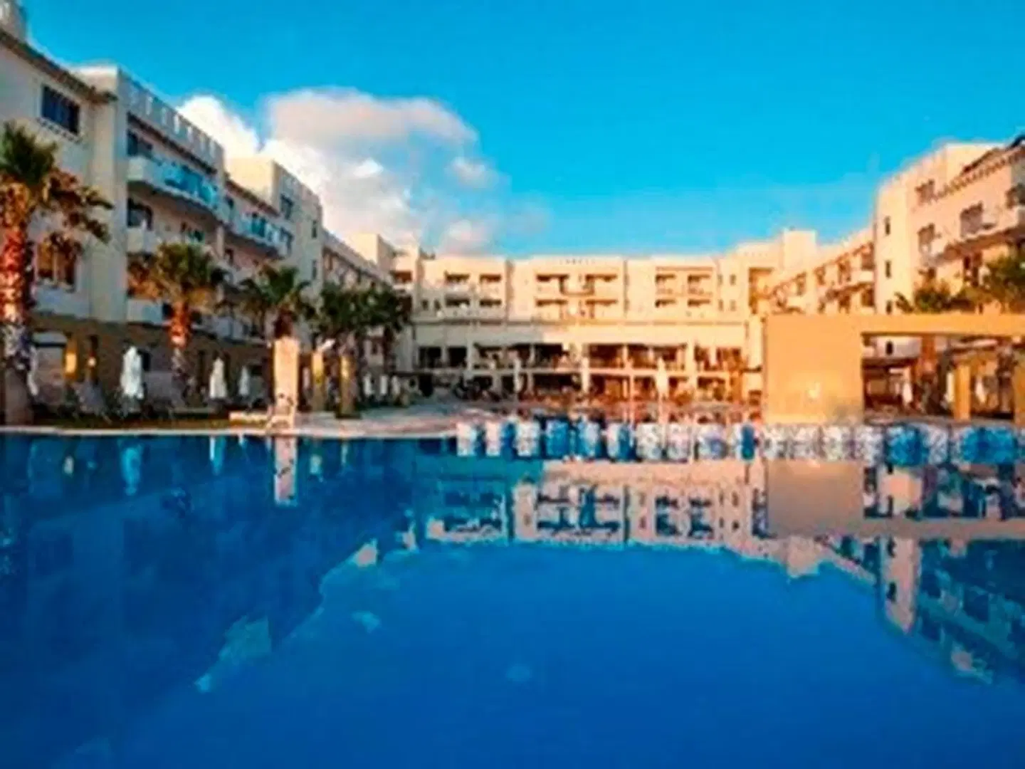Capital Coast Resort & Spa OUTDOOR_POOL