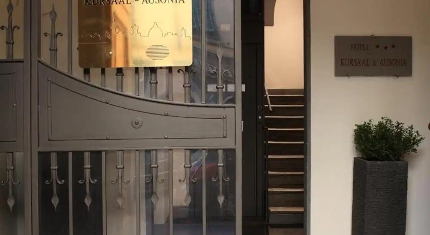 Kursaal & Ausonia Aussenansicht