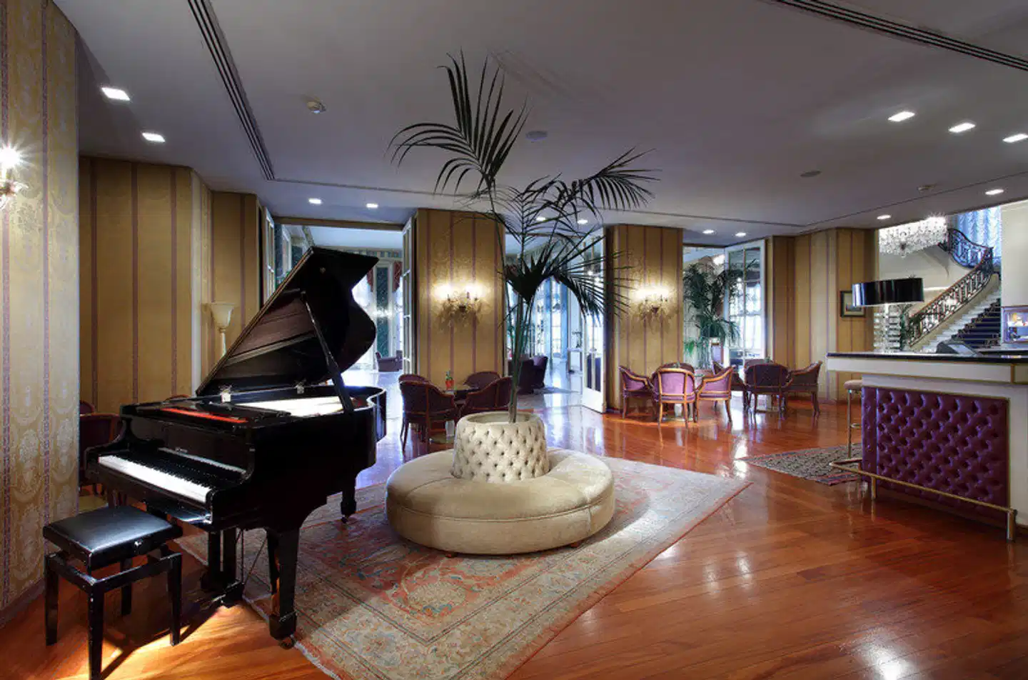 Eurostars Hotel Excelsior Aussenansicht