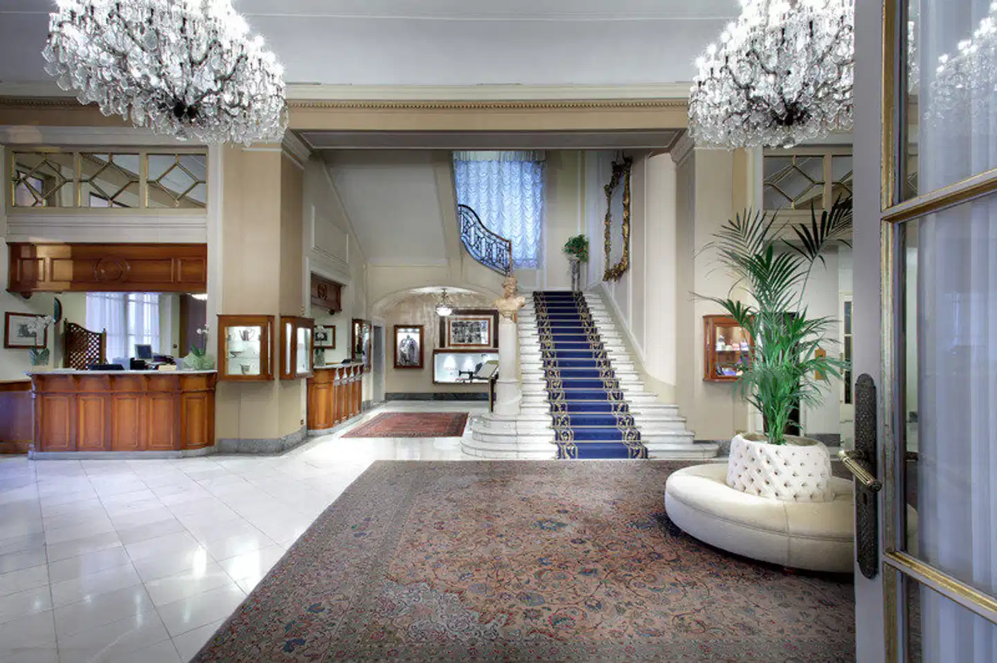 Eurostars Hotel Excelsior Lobby