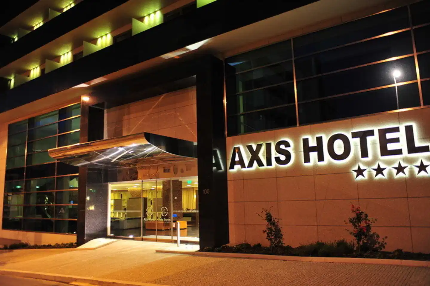 Axis Porto Business & Spa Hotel Aussenansicht