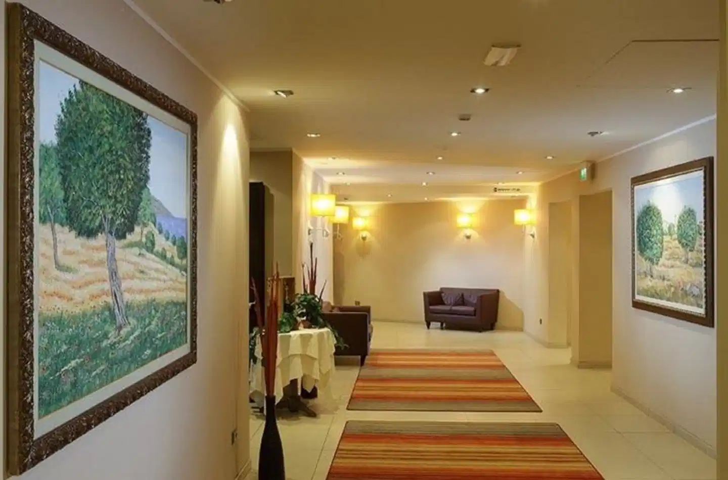 Smart Hotel Holiday Lobby
