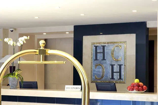 Valencia Center Lobby