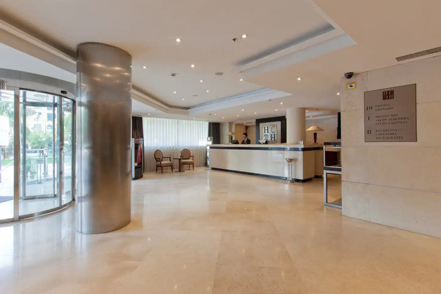Valencia Center Lobby