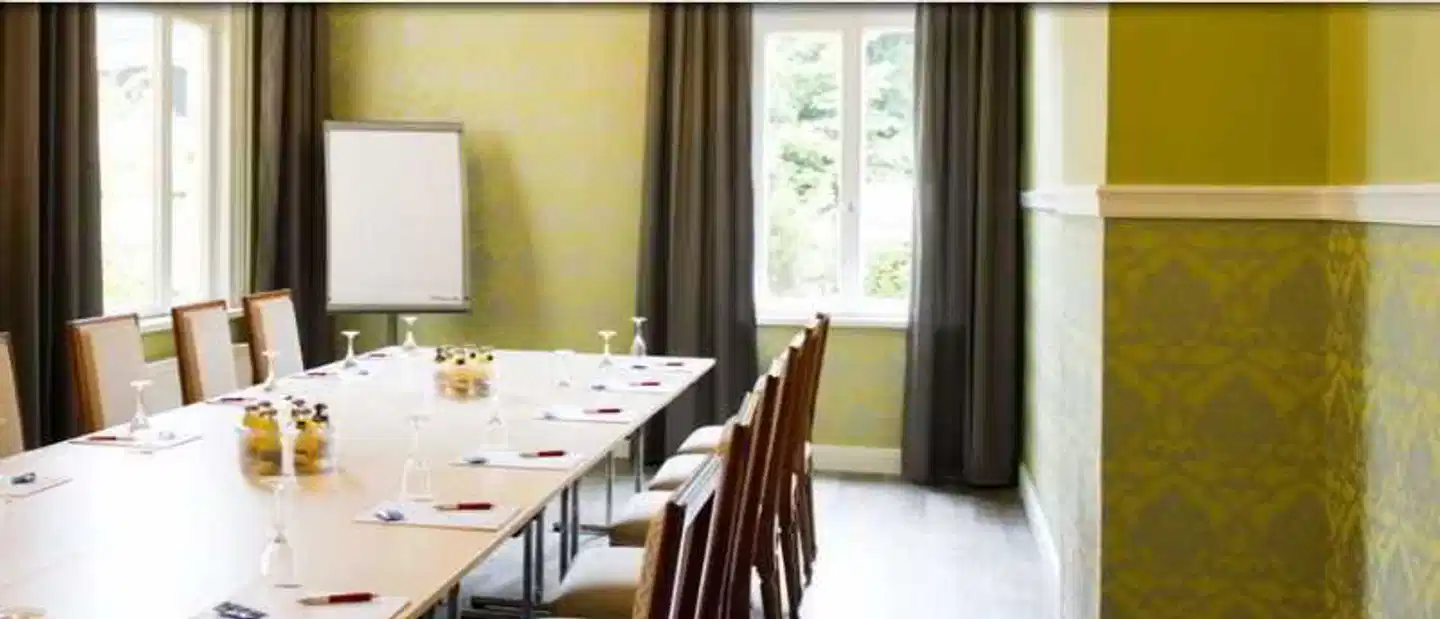 Romantischer Winkel Konferenz