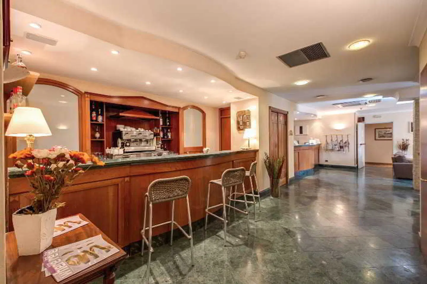 Romoli Hotel Bar