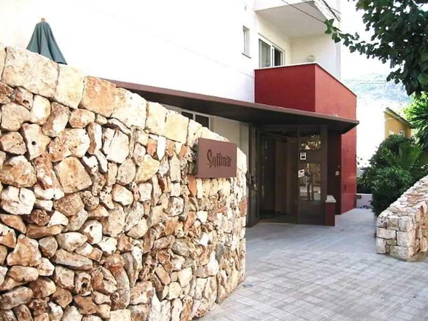 Residencia Sutimar Aussenansicht