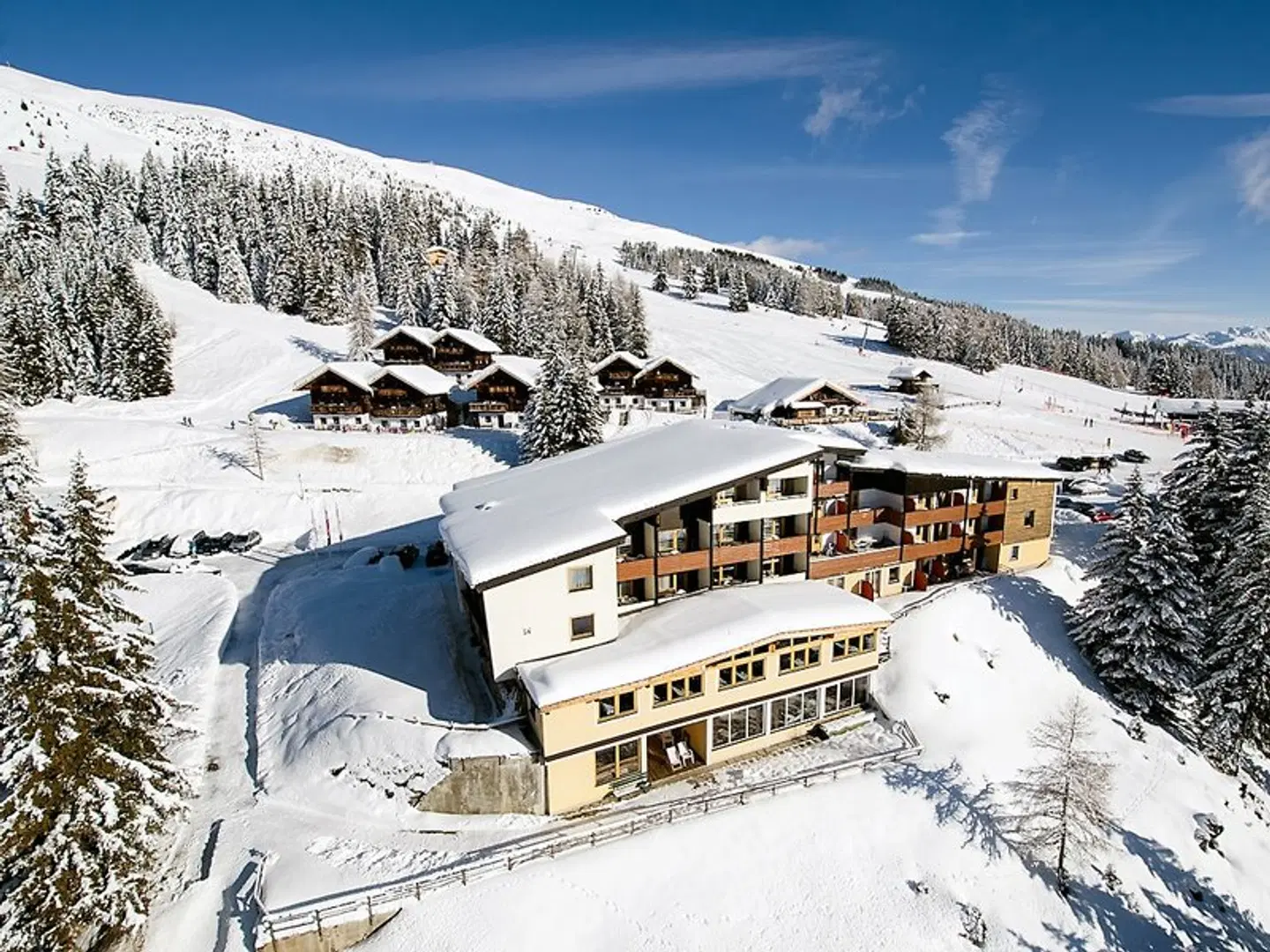 Sporthotel Hochlienz - Ferienresort & Almdorf EXTERIOR