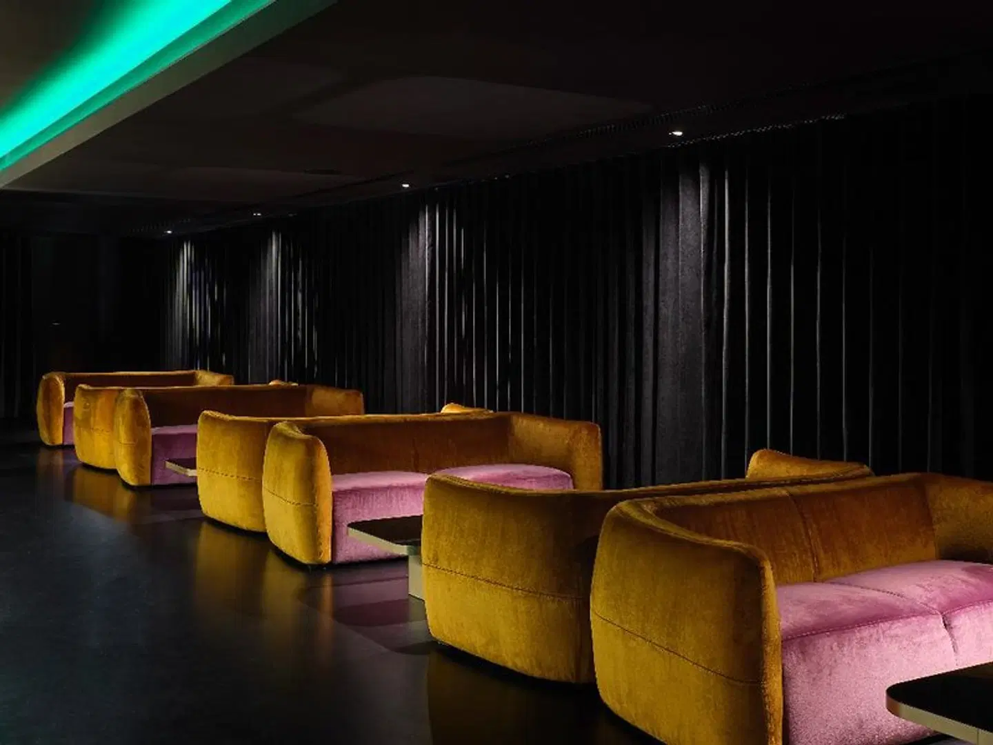 Estrel Bar