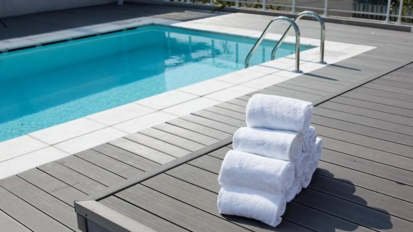 Aparthotel Adagio Nice Centre Hallenbad