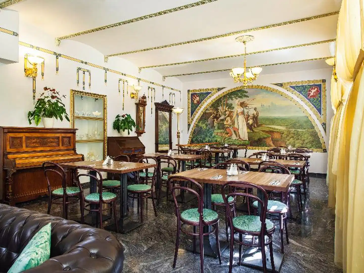 Hotel Taurus Restaurant