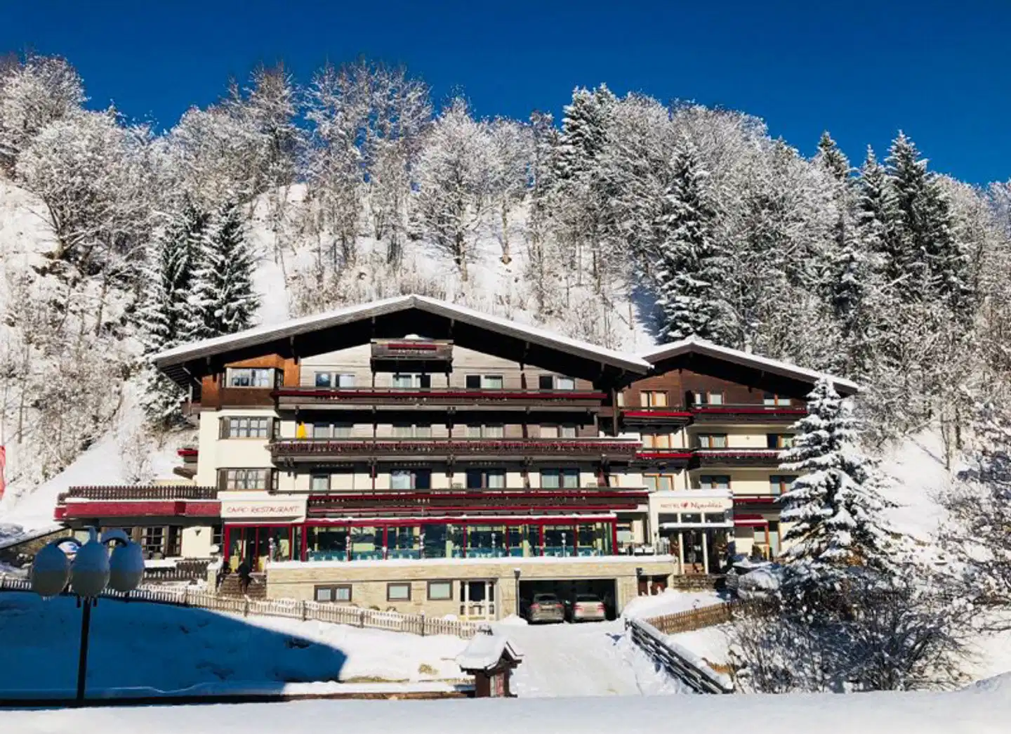 Hotel Alpenblick Aussenansicht