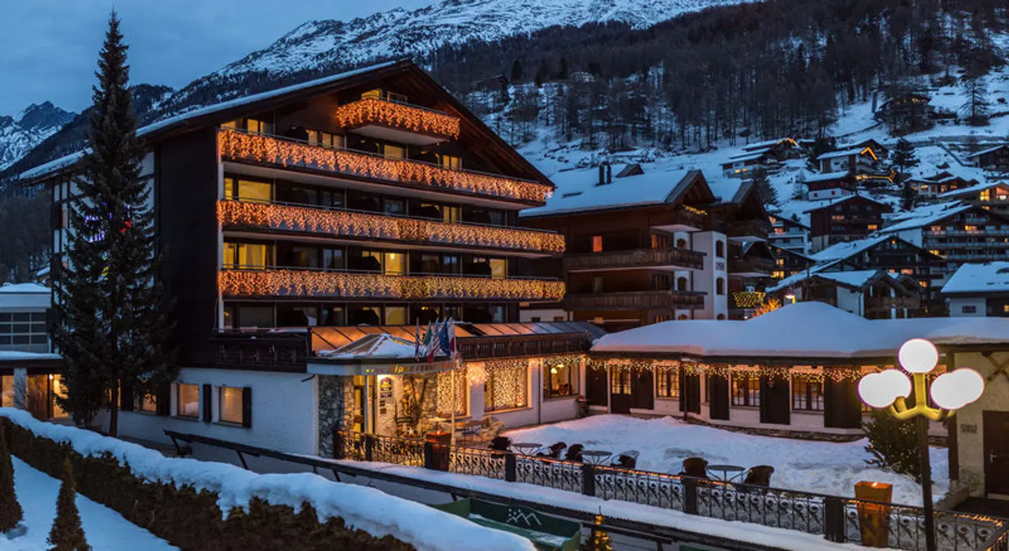 Alpen Resort Hotel EXTERIOR