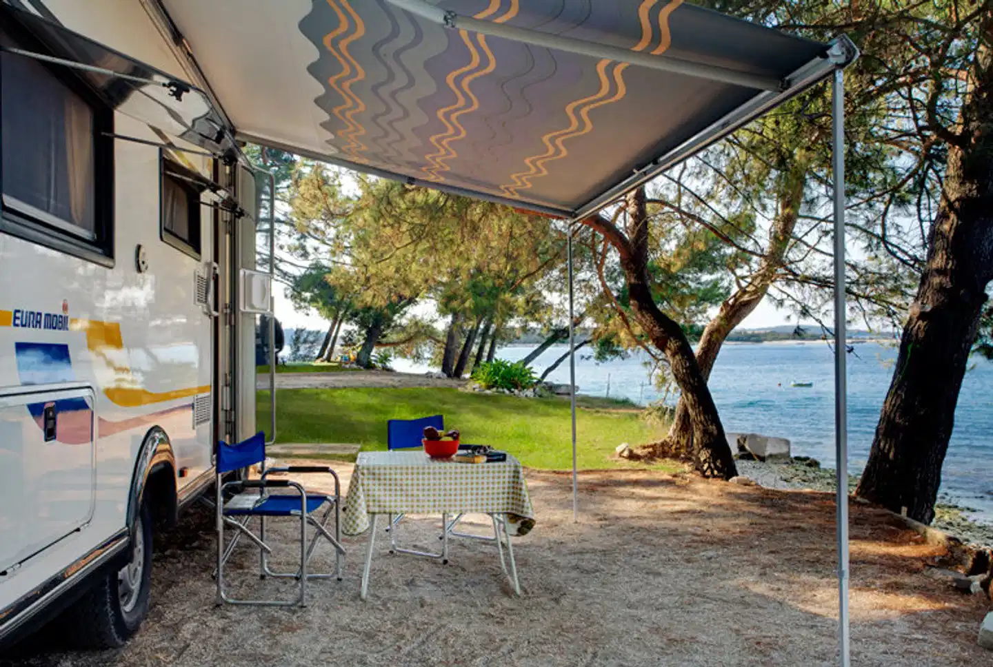 Brioni Sunny Camping Sport und Entertainment