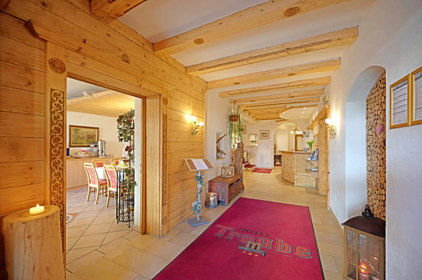Traube LOUNGE_LOBBY
