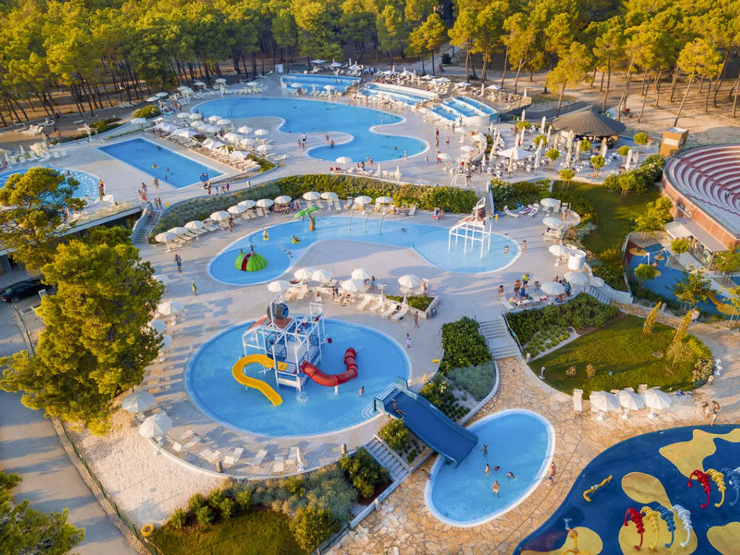Zaton Holiday Resort - 3* Apartments OUTDOOR_POOL