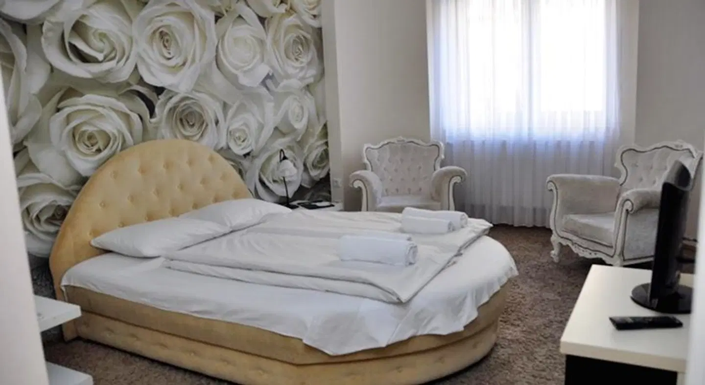 Green Hotel Budapest ROOM_EXAMPLE