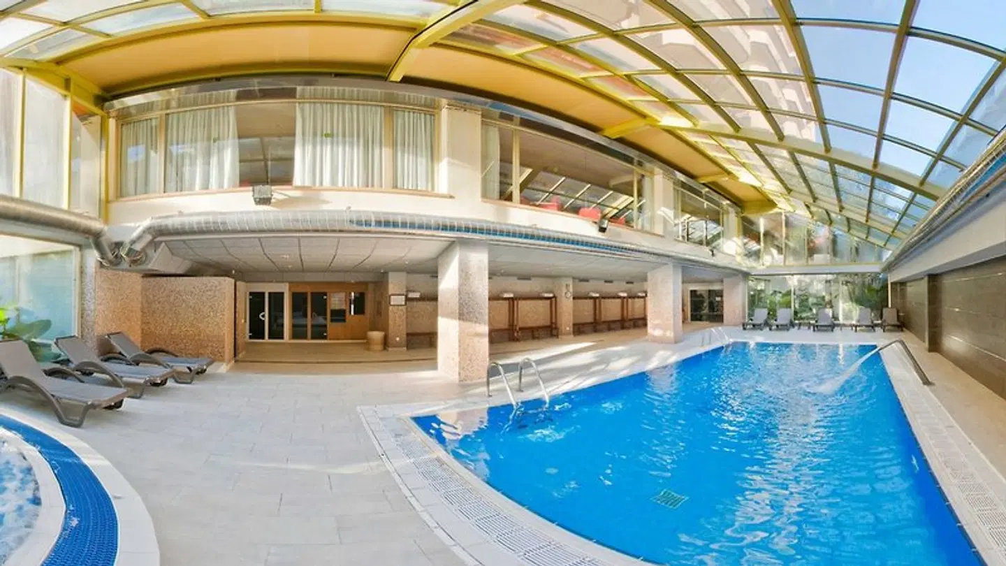 ALEGRIA Florida Hallenbad