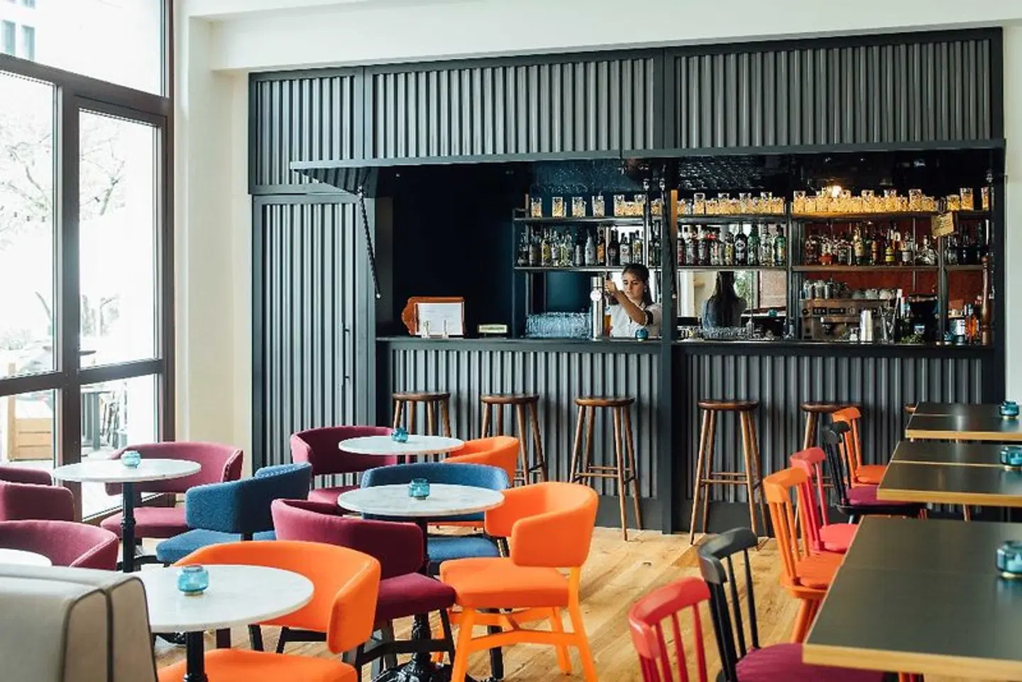 Vienna House Easy Bar