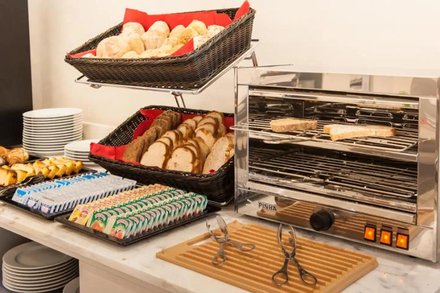 The 7 Hotel Restaurant