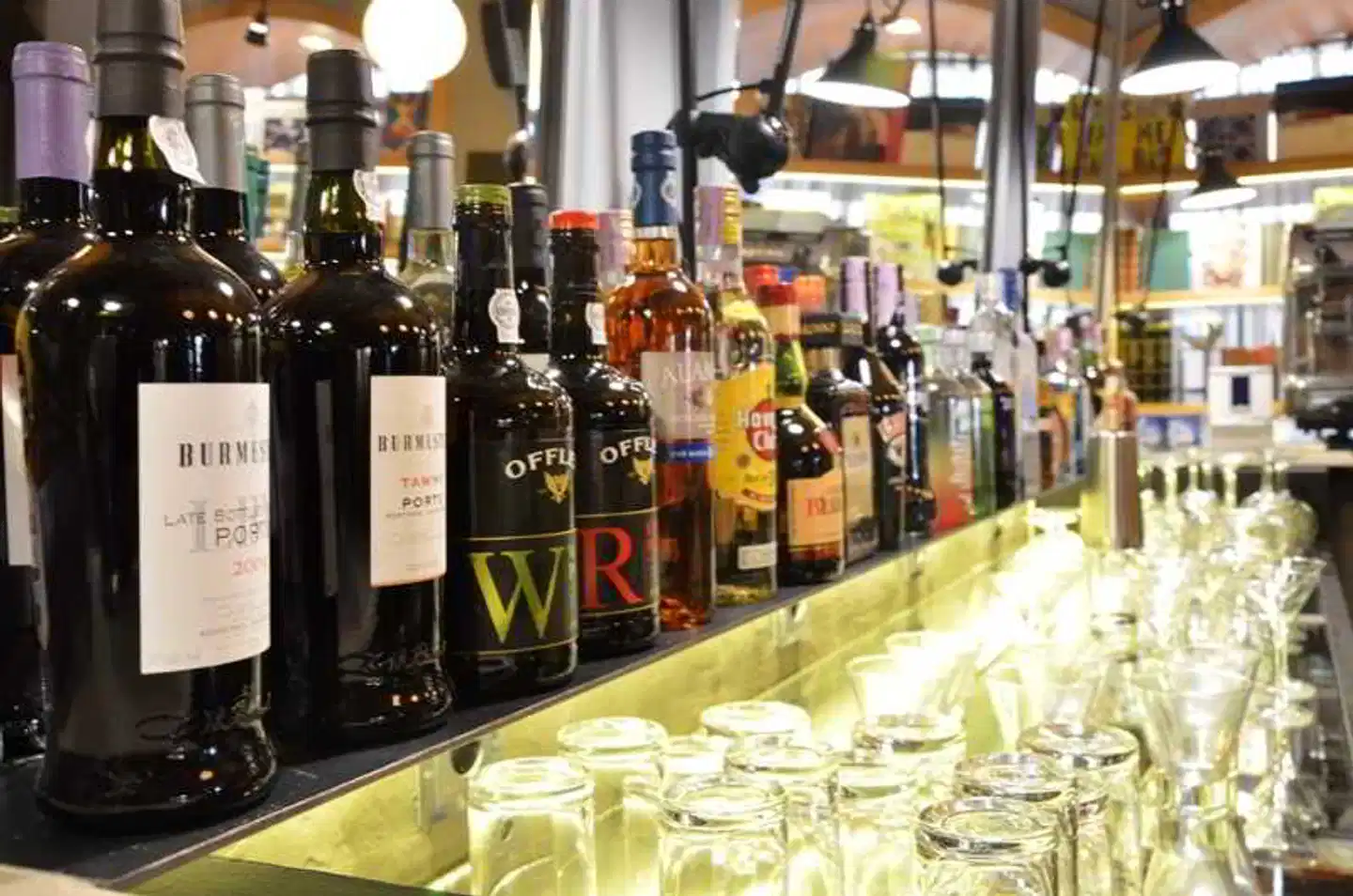 Browns Central Hotel Bar