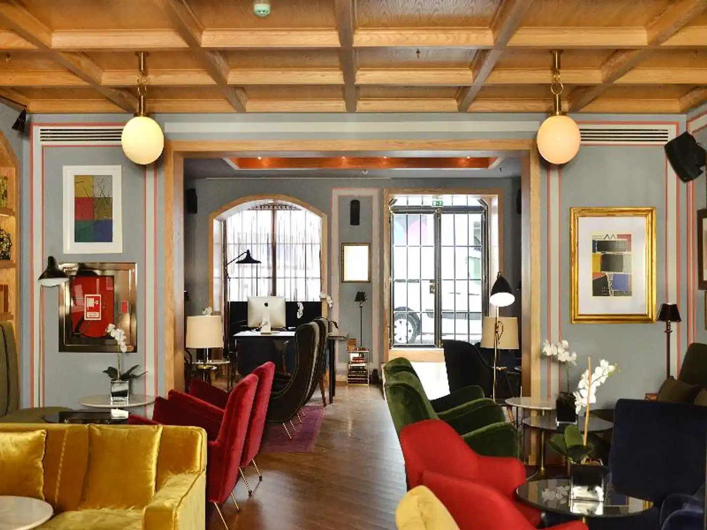 Browns Central Hotel Lobby