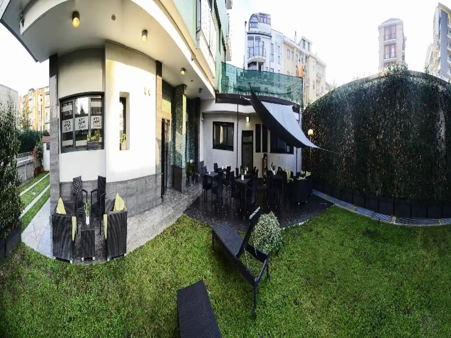 Acca Palace Aussenansicht