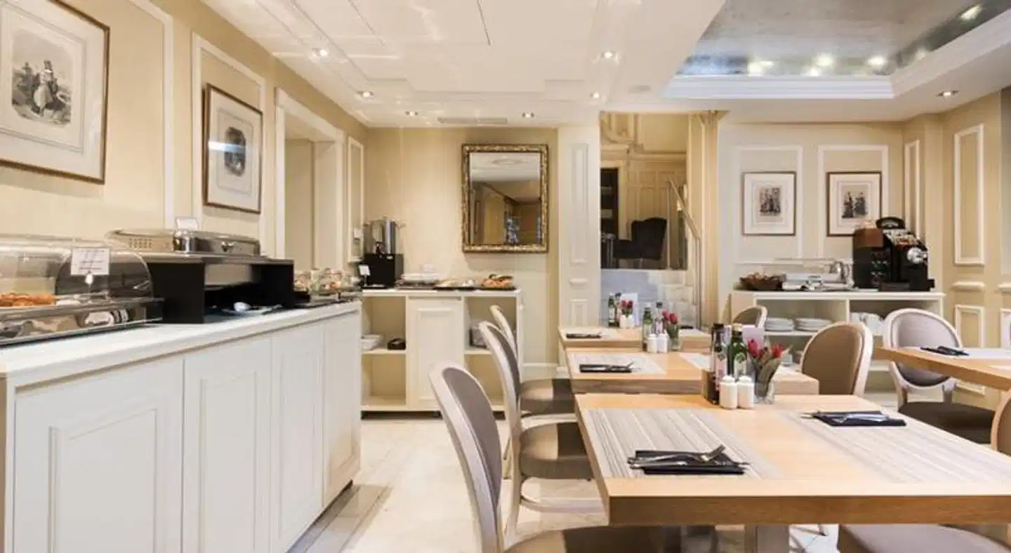 Catalonia Las Cortes Restaurant