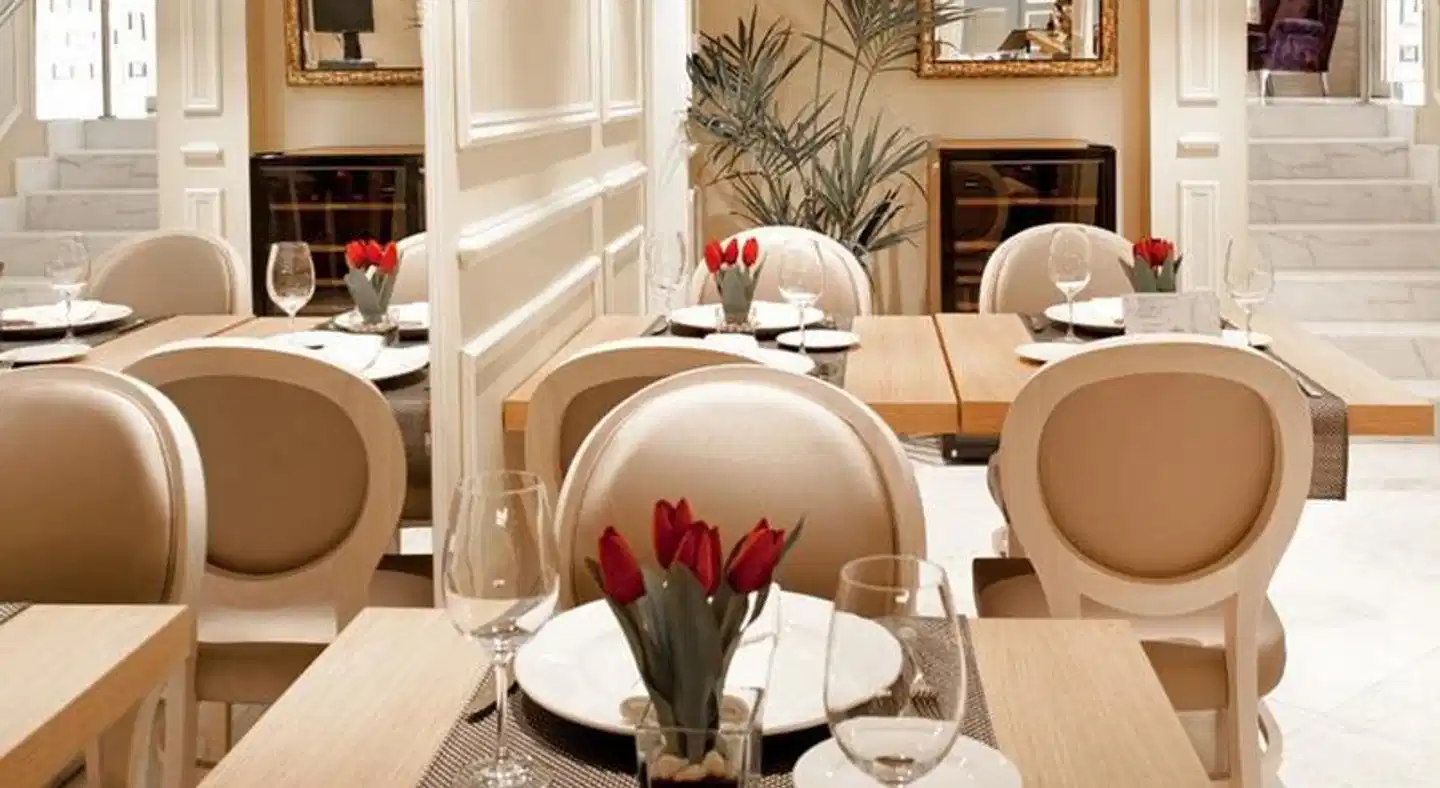 Catalonia Las Cortes Restaurant