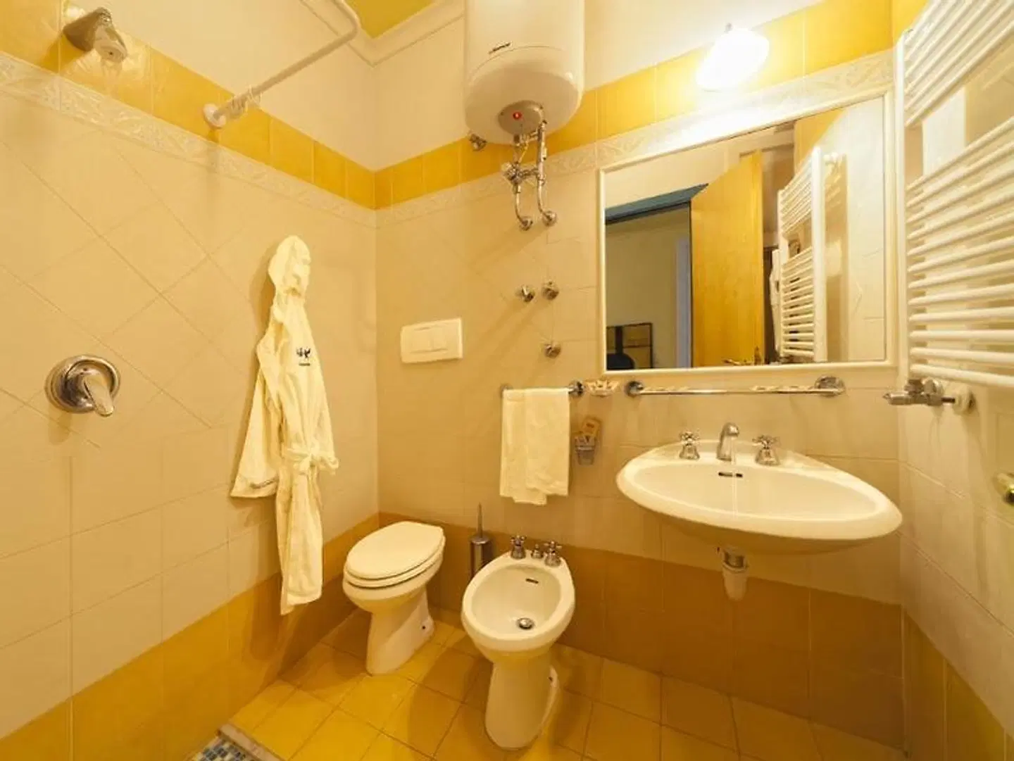 Il Gattopardo Hotel Terme & Beauty Farm Badezimmer