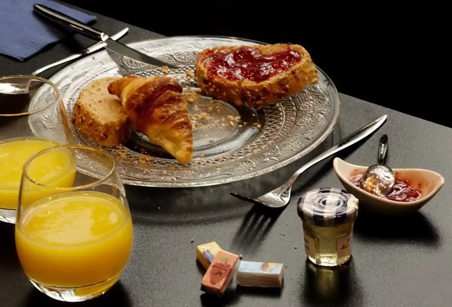 Mademoiselle Restaurant