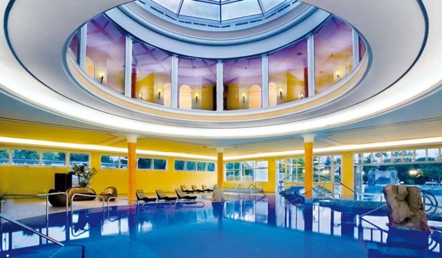 Terme All'Alba Hallenbad