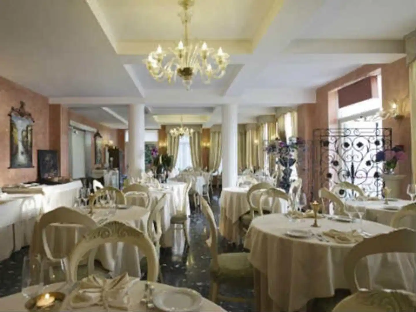 Viktoria Palace Hotel Restaurant