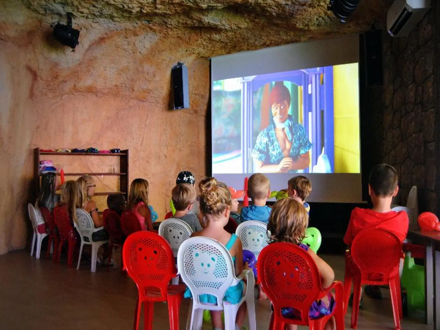 Pirates Village PEOPLE